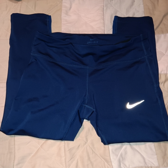Nike Pants - Nike dri fit running Capri leggings